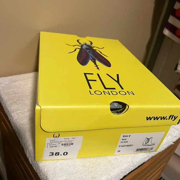 Fly London Salv Chelsea Boots - Picture 3 of 6